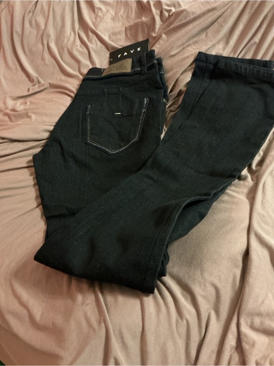 Fave Denim - Fave Women's Black Skinny Jeans - Stretchy Slim Fit